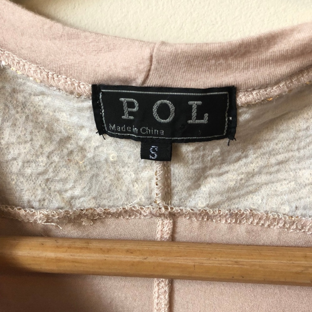❌SOLD POL Blush Pink & Gold Metallic Sequin Tee - Picture 4 of 8